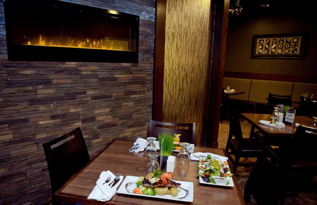 Ptarmigan Inn Hay River Kültér fotó